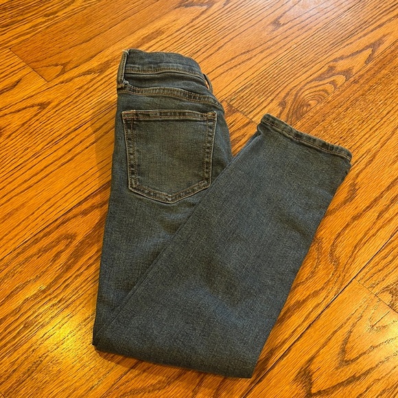 Old Navy Girl’s Blue Slim Built In Tough Jeans Size 8 - Picture 1 of 6